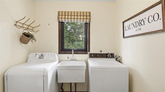 717 Buffington Court, Eau Claire, WI 54703