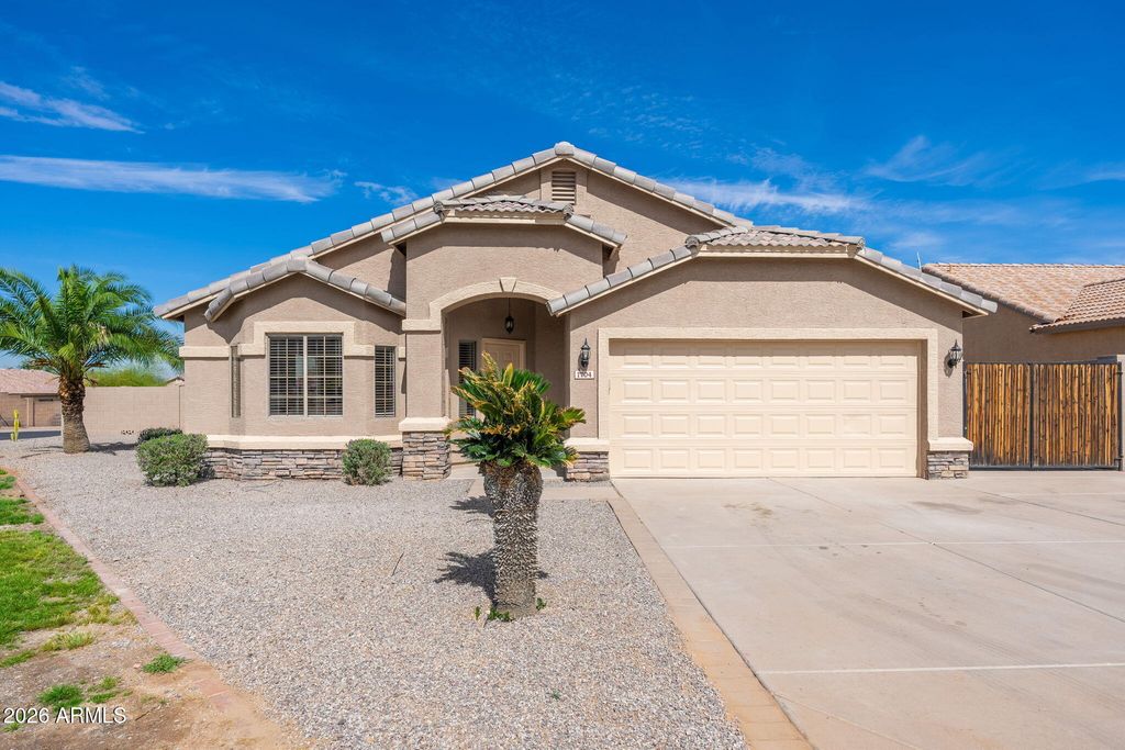 1704 E SOUTH MOUNTAIN Avenue, Phoenix, AZ 85042