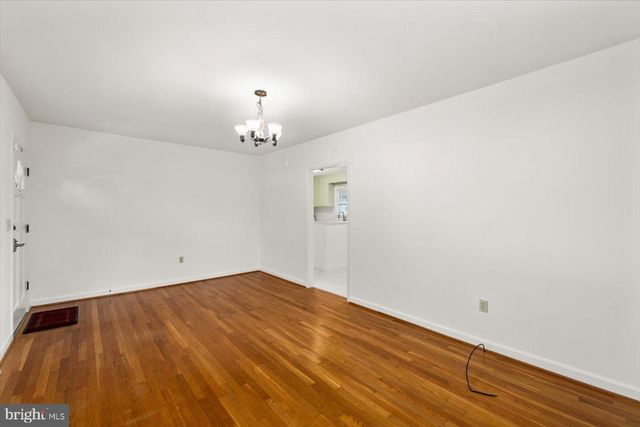 8251 HICKORY DR, King George, VA 22485