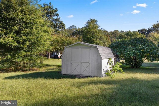 8251 HICKORY DR, King George, VA 22485