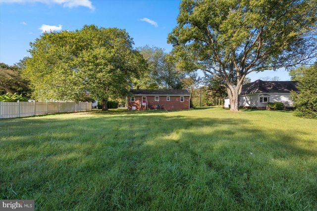 8251 HICKORY DR, King George, VA 22485