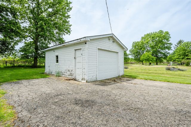3156 W Lemon Creek Road, Bridgman, MI 49106