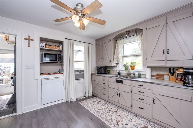 3156 W Lemon Creek Road, Bridgman, MI 49106