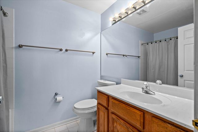 545 Pinebrook Drive, Bolingbrook, IL 60490