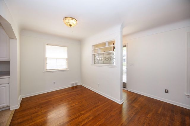 711 Kayser Avenue, Royal Oak City, MI 48067
