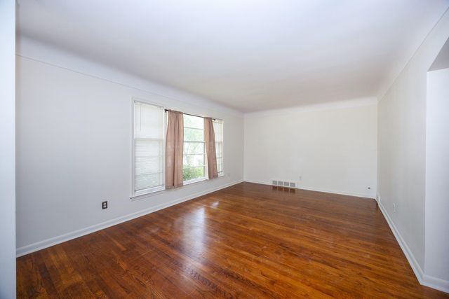 711 Kayser Avenue, Royal Oak City, MI 48067