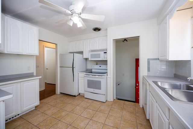 711 Kayser Avenue, Royal Oak City, MI 48067