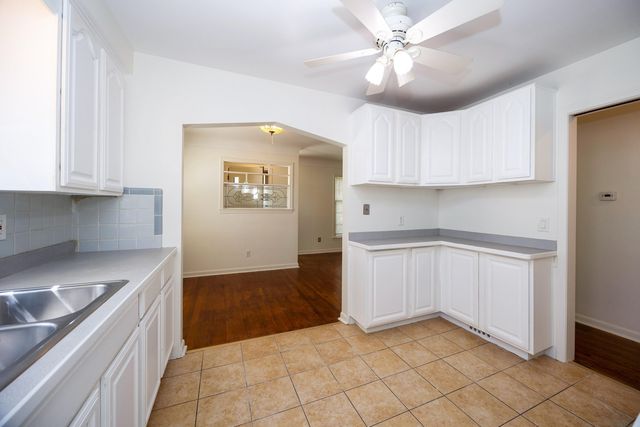 711 Kayser Avenue, Royal Oak City, MI 48067
