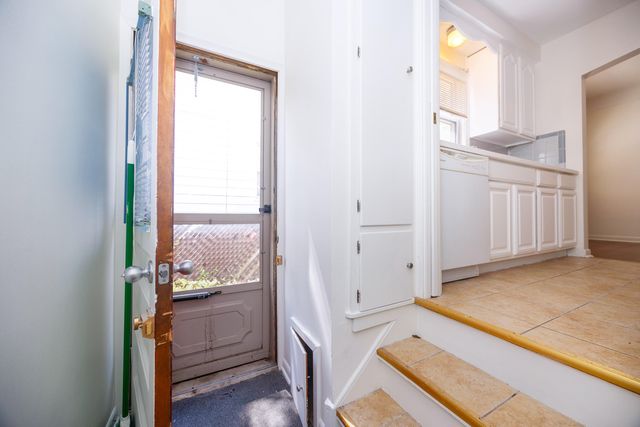 711 Kayser Avenue, Royal Oak City, MI 48067