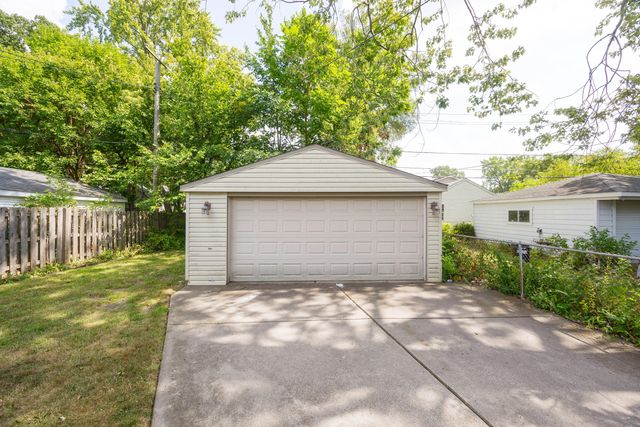 711 Kayser Avenue, Royal Oak City, MI 48067