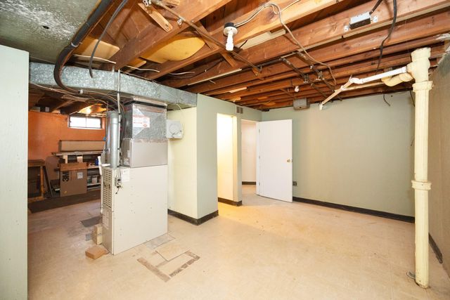 711 Kayser Avenue, Royal Oak City, MI 48067
