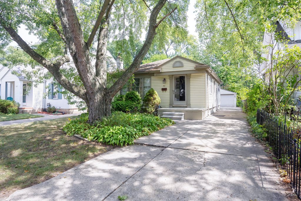 711 Kayser Avenue, Royal Oak City, MI 48067