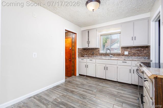 8360 FREDA Street, Detroit, MI 48204