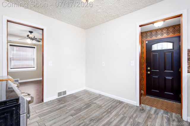 8360 FREDA Street, Detroit, MI 48204