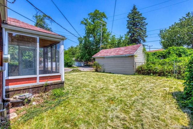 8360 FREDA Street, Detroit, MI 48204
