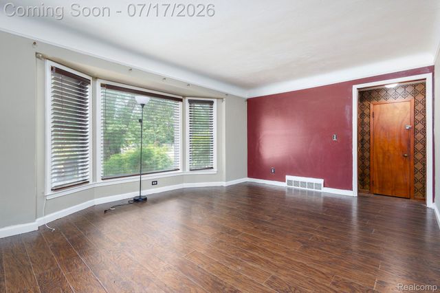 8360 FREDA Street, Detroit, MI 48204