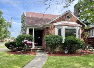 8360 FREDA Street, Detroit, MI 48204