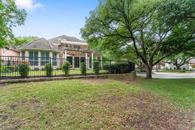 17 Woodcreek Lane, Frisco, TX 75034