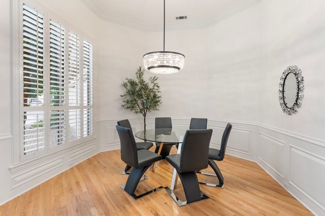 17 Woodcreek Lane, Frisco, TX 75034