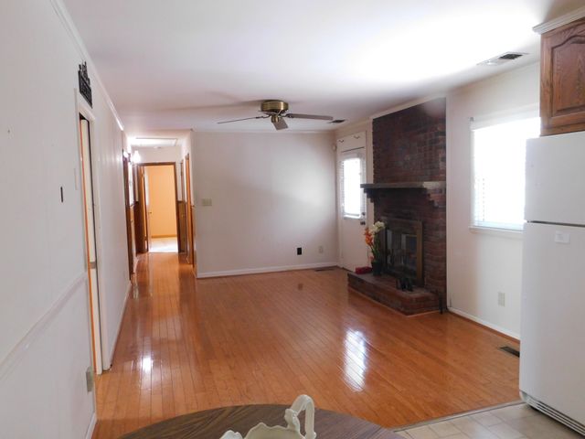 1144 Spencer Ave, Gallatin, TN 37066