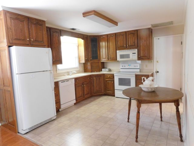 1144 Spencer Ave, Gallatin, TN 37066