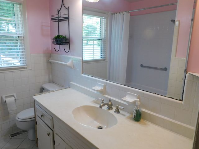 1144 Spencer Ave, Gallatin, TN 37066