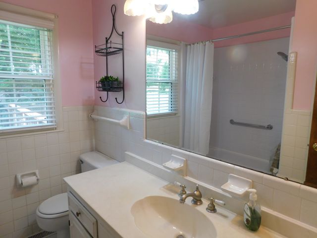 1144 Spencer Ave, Gallatin, TN 37066