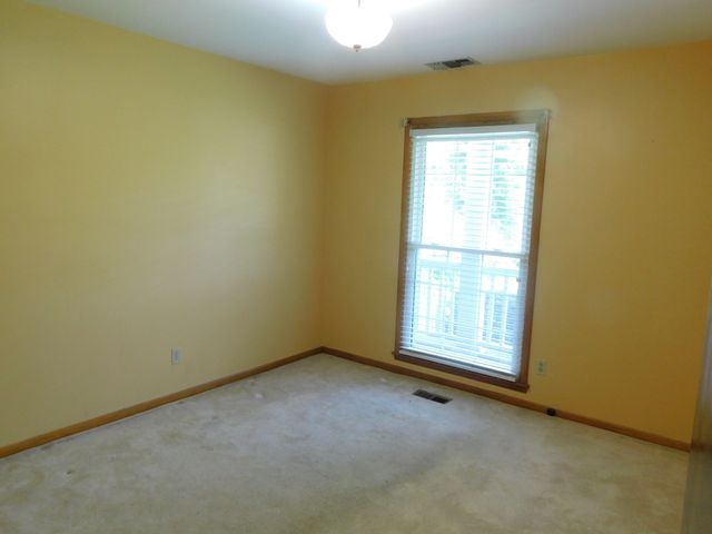 1144 Spencer Ave, Gallatin, TN 37066
