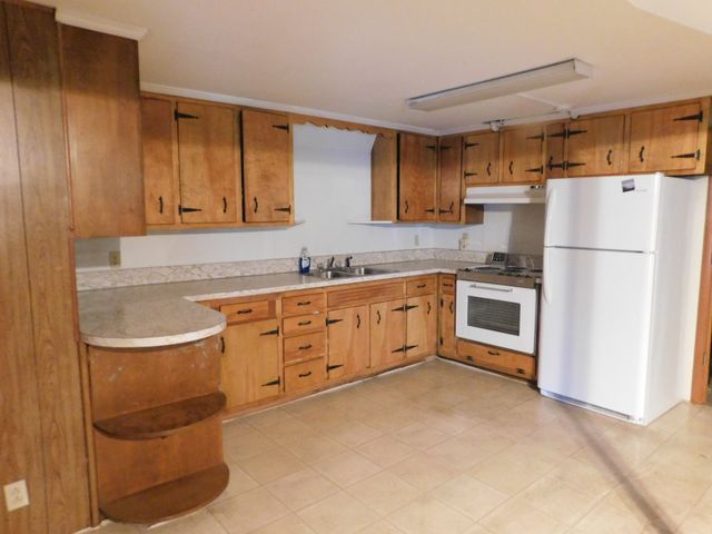 1144 Spencer Ave, Gallatin, TN 37066