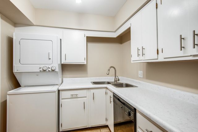 3901 Whitland Ave Apt 7, Nashville, TN 37205