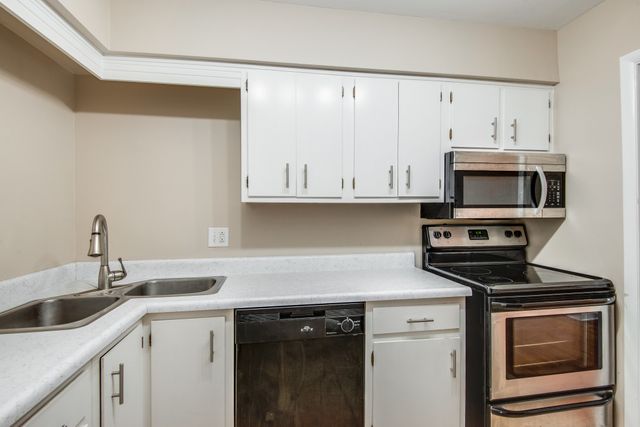 3901 Whitland Ave Apt 7, Nashville, TN 37205