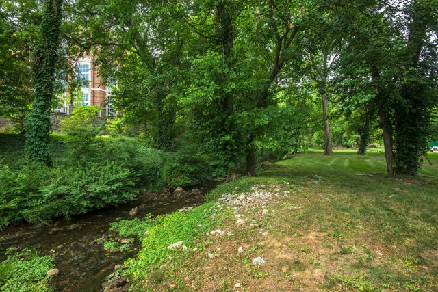 3901 Whitland Ave Apt 7, Nashville, TN 37205