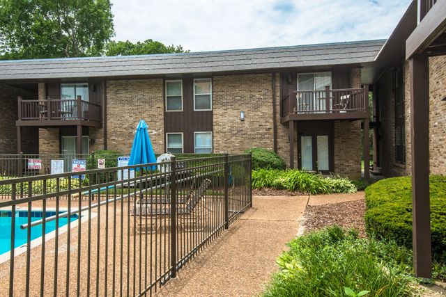 3901 Whitland Ave Apt 7, Nashville, TN 37205