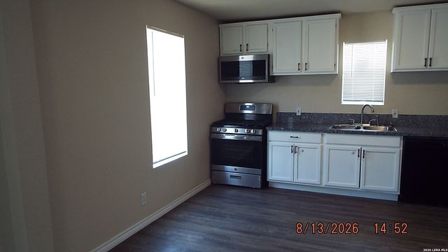 508 W Baetz, San Antonio, TX 78221