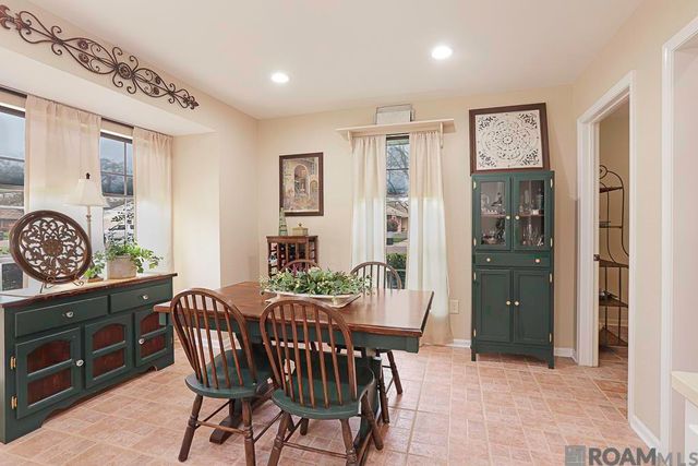 1127 S Vista Ave, Gonzales, LA 70737