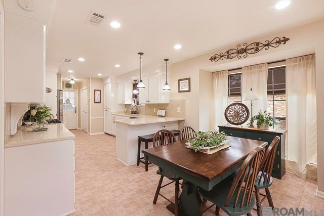 1127 S Vista Ave, Gonzales, LA 70737