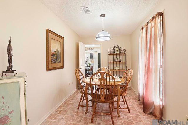 1127 S Vista Ave, Gonzales, LA 70737