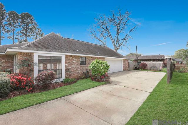 1127 S Vista Ave, Gonzales, LA 70737