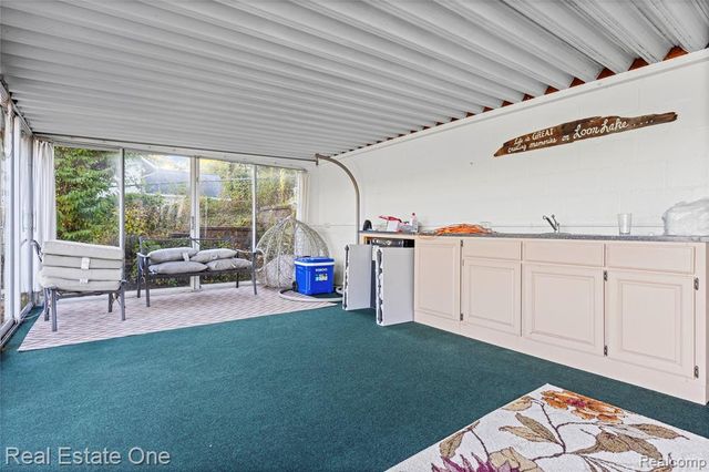 2739 Lakeridge, Wixom, MI 48393