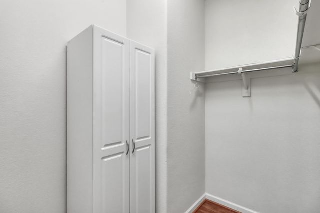 7925 Peak Forest Way, Elk Grove, CA 95757