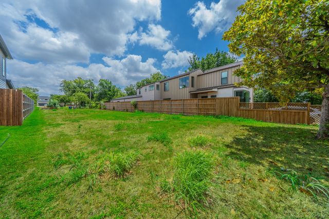 7610 Roper Street, Dallas, TX 75209