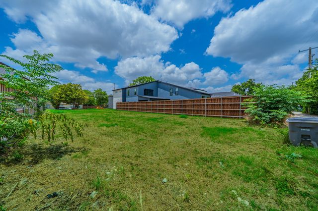 7610 Roper Street, Dallas, TX 75209