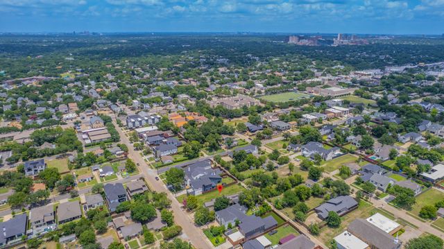 7610 Roper Street, Dallas, TX 75209