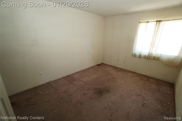 9025 Newport Way 24, Livonia, MI 48150