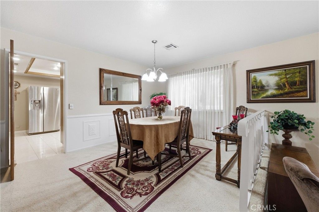 Image 18 of property listing at 303 Susan Court, Palmdale, CA 93551