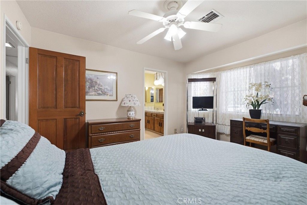Image 27 of property listing at 303 Susan Court, Palmdale, CA 93551