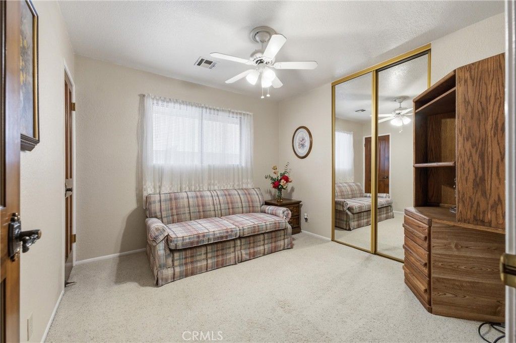 Image 28 of property listing at 303 Susan Court, Palmdale, CA 93551