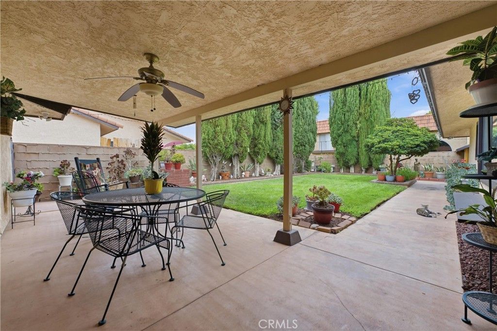 Image 31 of property listing at 303 Susan Court, Palmdale, CA 93551