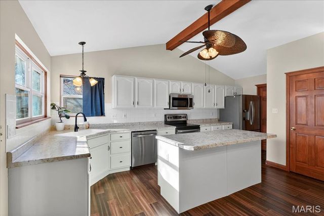 1626 Irish Sea, High Ridge, MO 63049