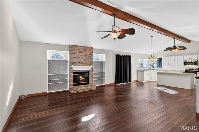 1626 Irish Sea, High Ridge, MO 63049